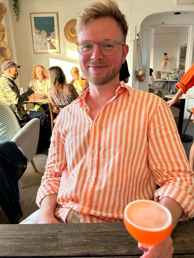 Looking for a friendly house in Crystal Palace Main Photo