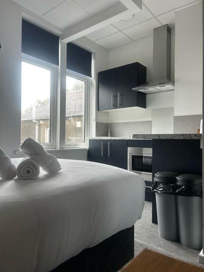 All Bills inc City Centre Studio (Short Term Acc) Main Photo