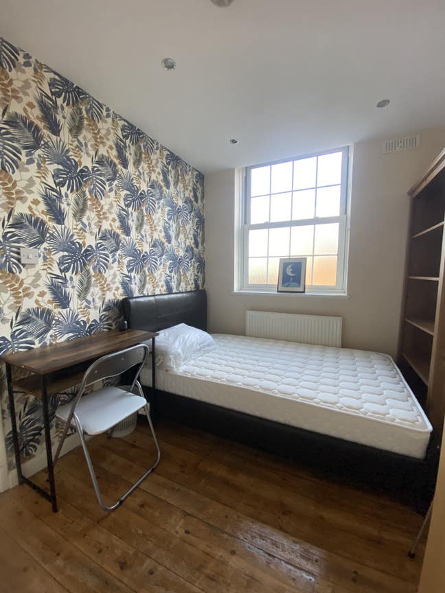 🎉Single Room available in White City🎉 Main Photo