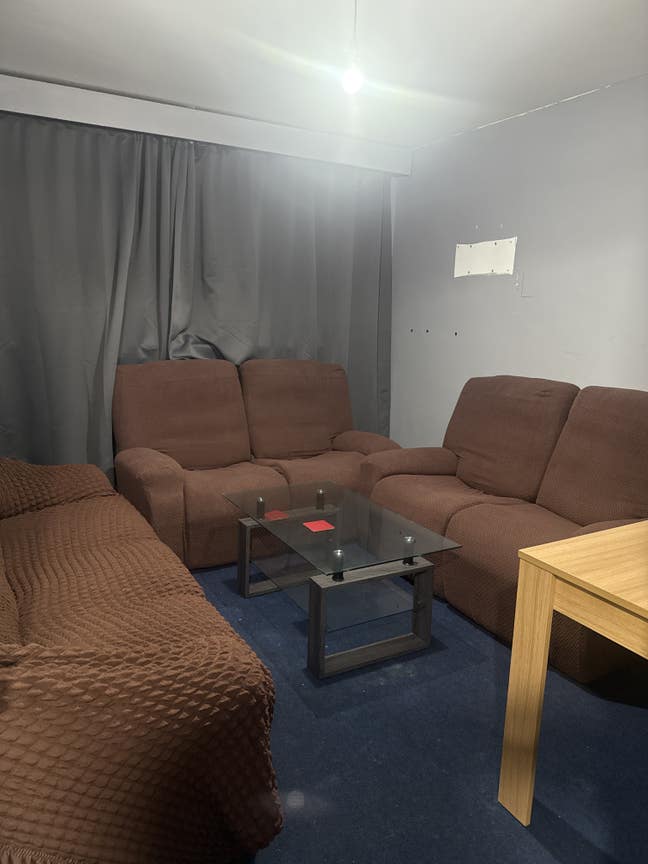 Available room Main Photo