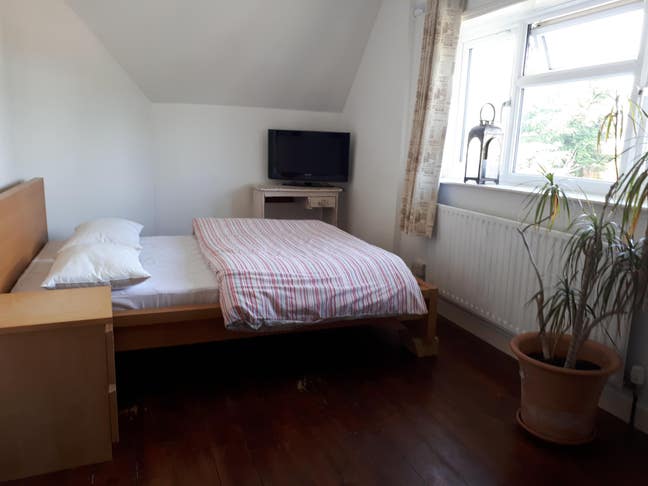 Double room, in a nice house, location  Main Photo