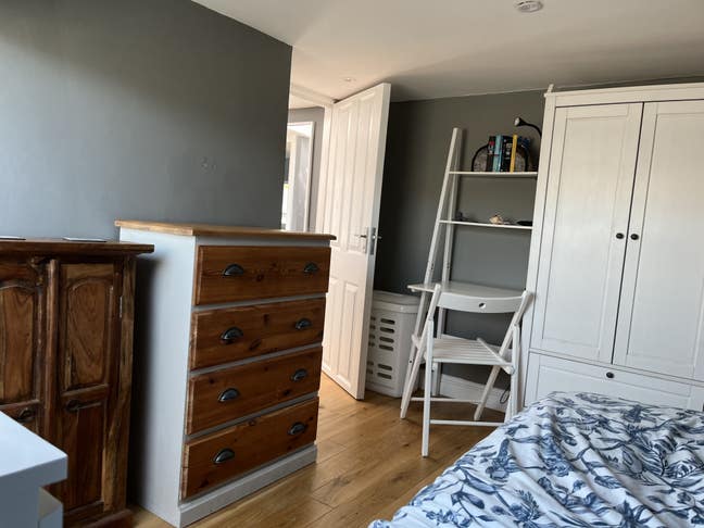 Professional/Student (Single room) - Brigthon Main Photo