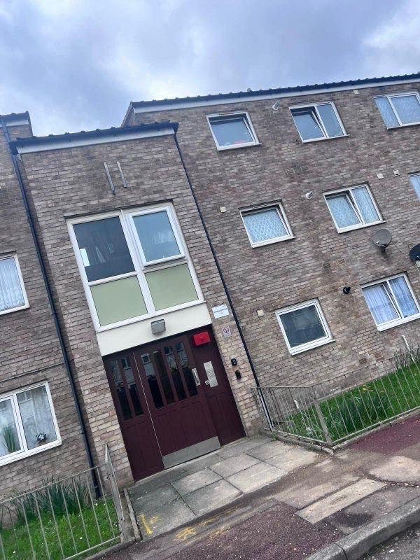  Double  Room  to  Share  in  E15 Main Photo