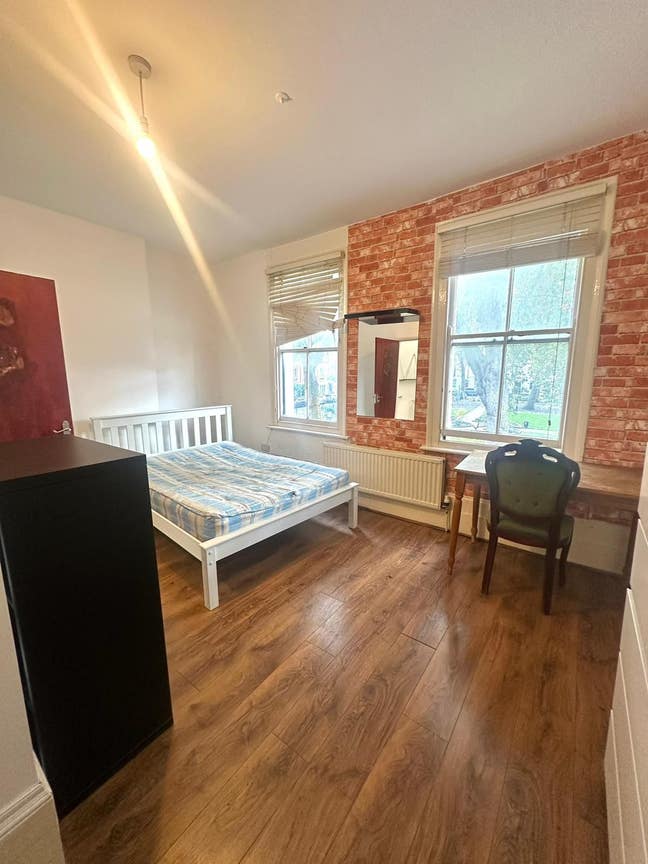 2X Ensuite Large Double Rooms - Near Aldgate - E1  Main Photo