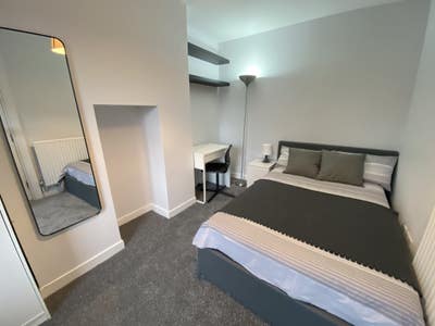 A large double room on the popular Randall Street Main Photo