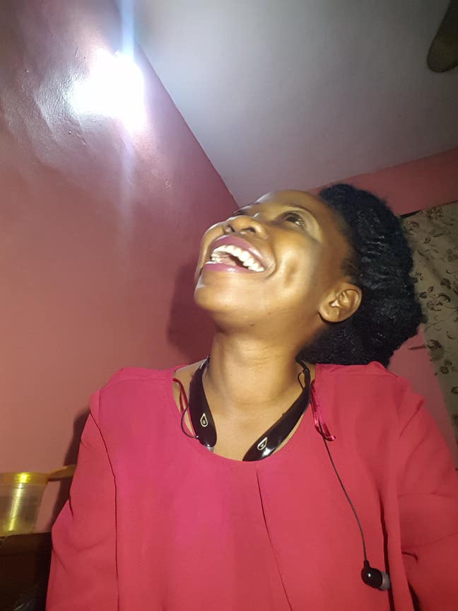 I am a professional female aged 31. I am look... Main Photo