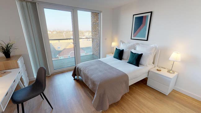 En Suite Double Bedroom - Surrey Quays - plus Gym Main Photo
