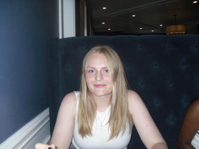 Young professional in her early 20s Main Photo