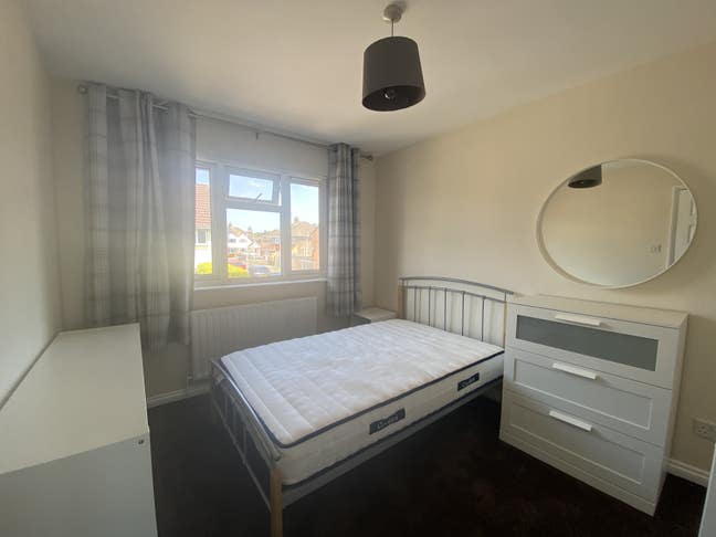 Stopsley/Wigmore - RoomsBySue Main Photo