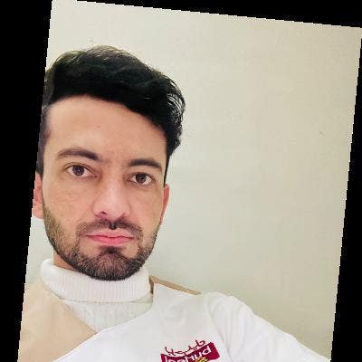 I am a professional male aged 28. I am lookin... Main Photo