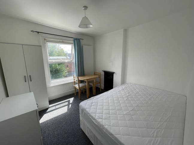 Double Room/2 Mins Tube/No Deposit Main Photo
