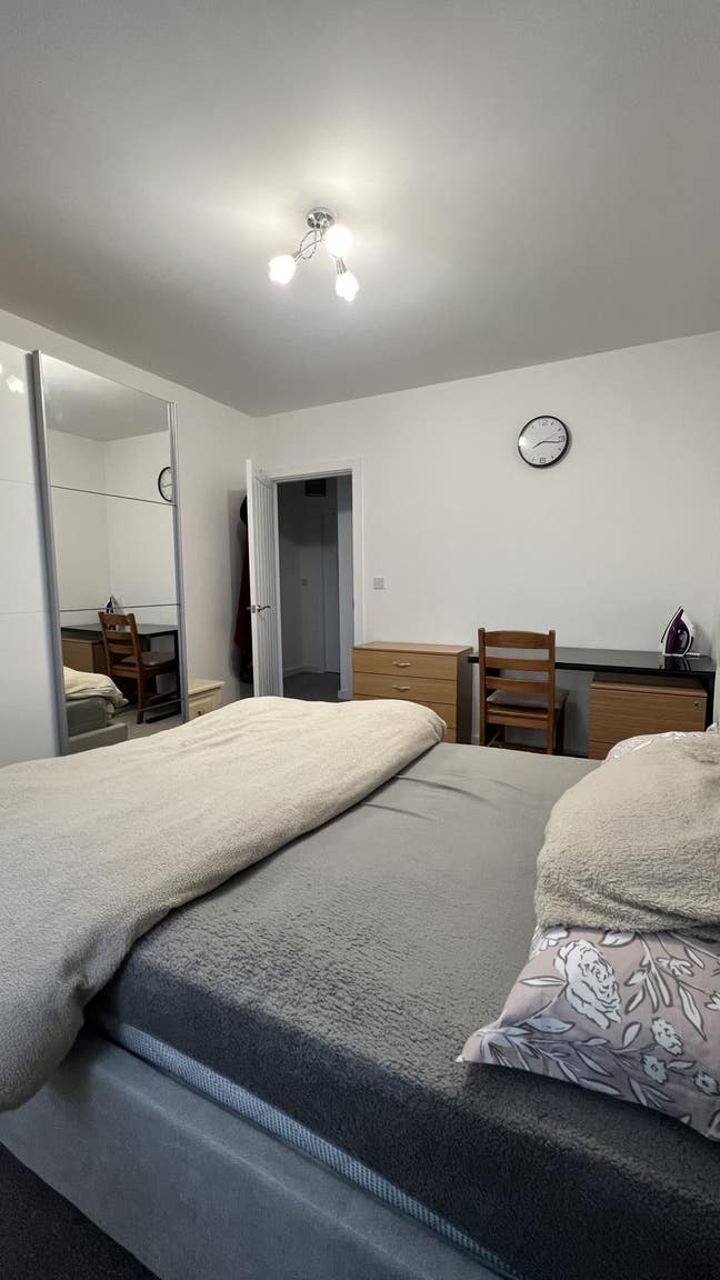 Double room In a New Built Detached House Main Photo