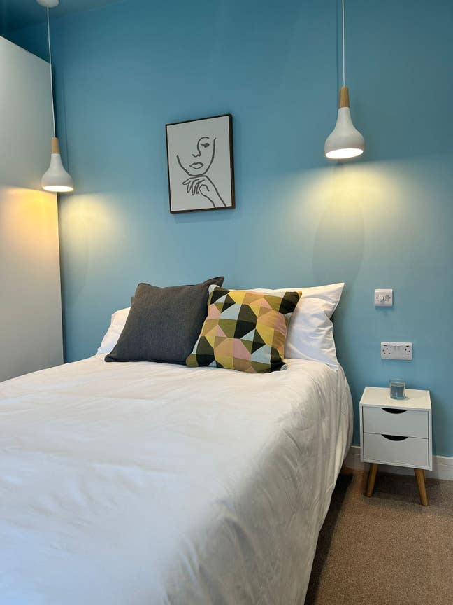 Ensuite in North End | No Deposit Option (78Stub) Main Photo