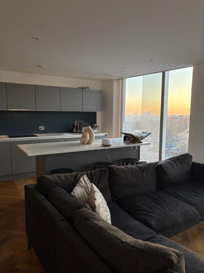 Room west tower deansgate square available  Main Photo