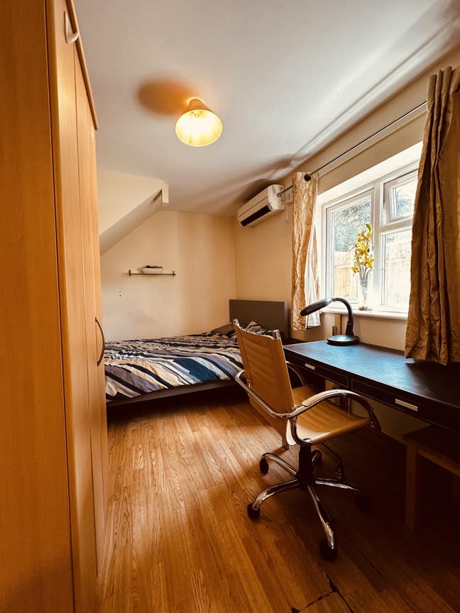 ✨ Double En-Suite Room – Available Now! ✨ Main Photo