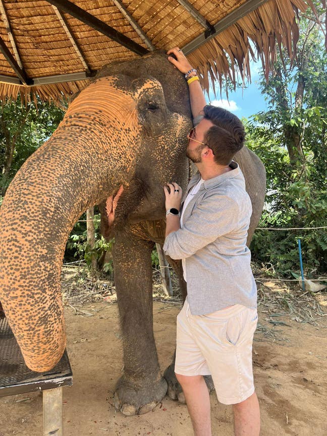 Looking for a new space Main Photo