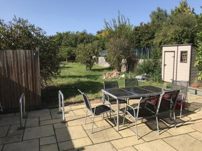 Incredibly Quiet House, Great Garden Main Photo