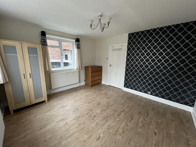 Double room furnished  Main Photo