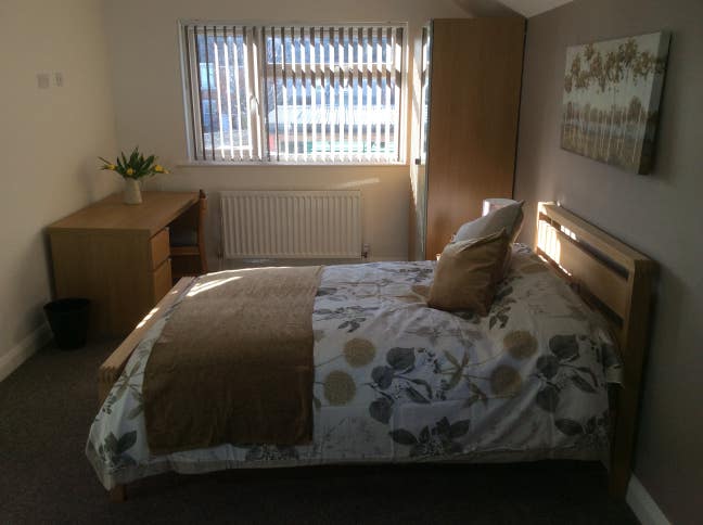 🏆Award Winning SN1 Rooms En-Suite 🚿  & Parking🅿 Main Photo