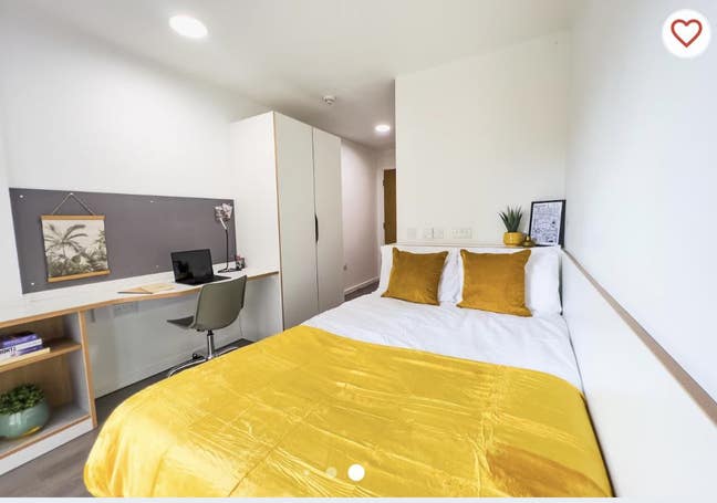 Students - Bronze En-suite Room at Dobbies Point  Main Photo