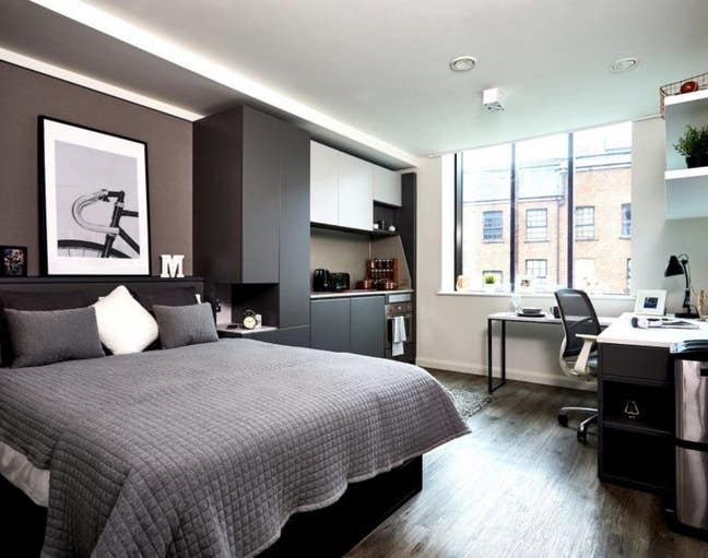 Vita circle square studio tenancy takeover Main Photo