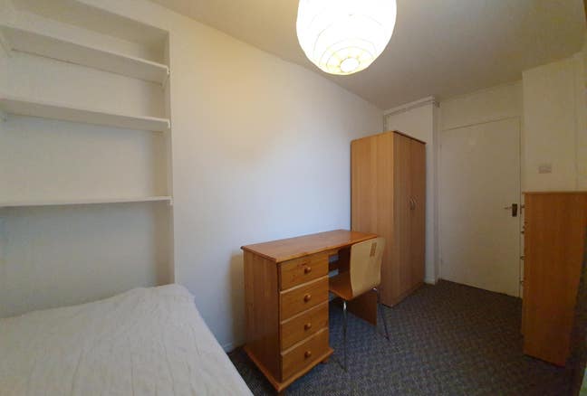 Nice single room in Canary Wharf  Main Photo