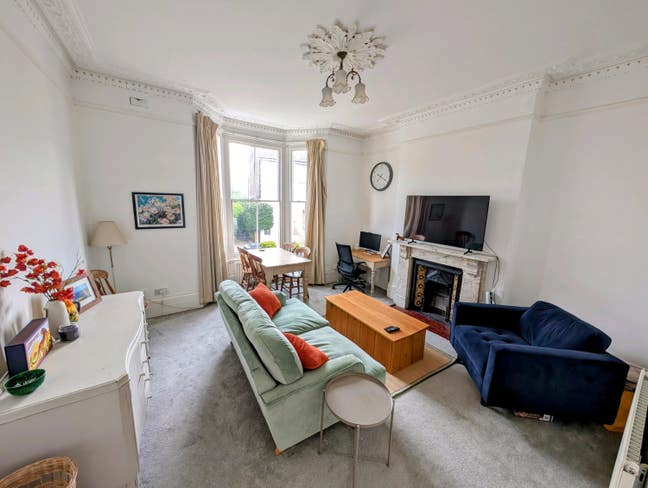 Spacious Flat for August, just off the Triangle. B Main Photo