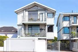 Self contained flat in stylish house Main Photo