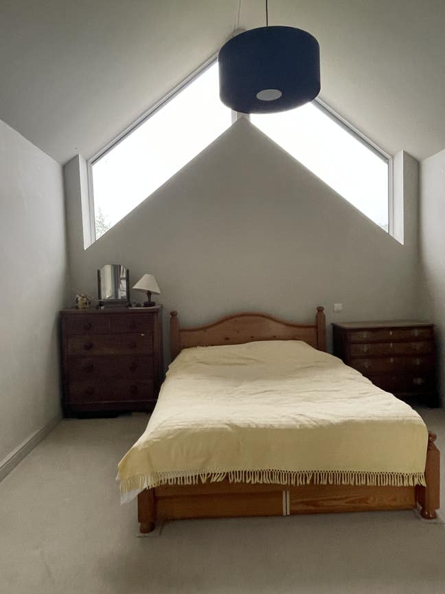 Great large room close to town and transport links Main Photo