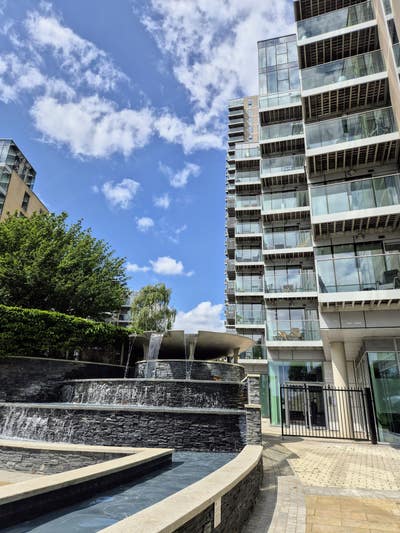 Great Riverside Short-let 1 Bedroom Main Photo