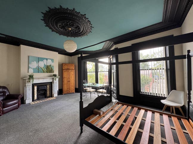 Large House Share - close to City Centre Main Photo