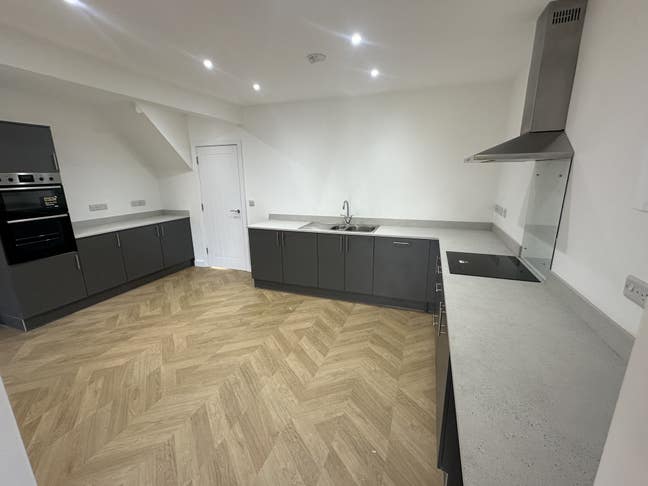 6 rooms to let horfield  Main Photo