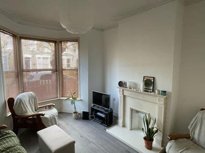 4-Bed House in New Cross  Main Photo