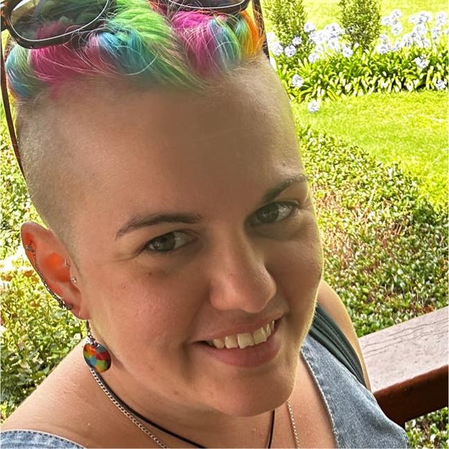 Creative, Queer, Aussie Gal looking for a home Main Photo