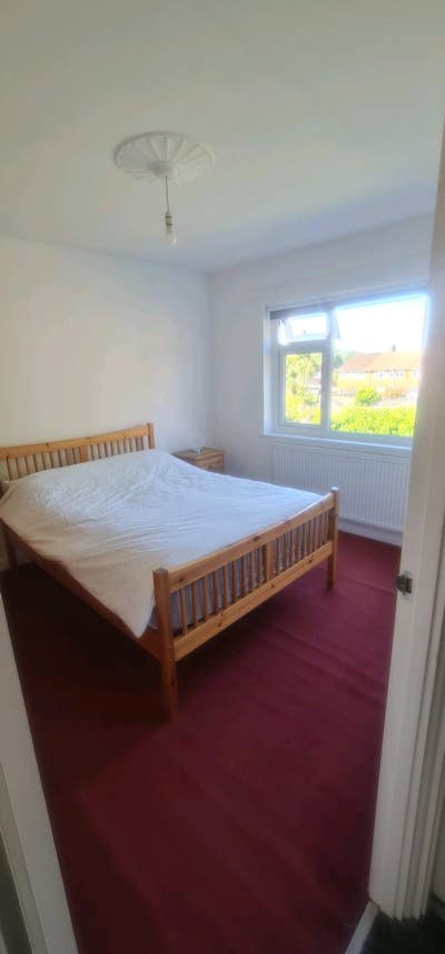 2 Spacious Double Rooms in Quiet Detached Home Main Photo