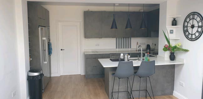 Large Ensuite Room and Double Room. Bills Included Main Photo