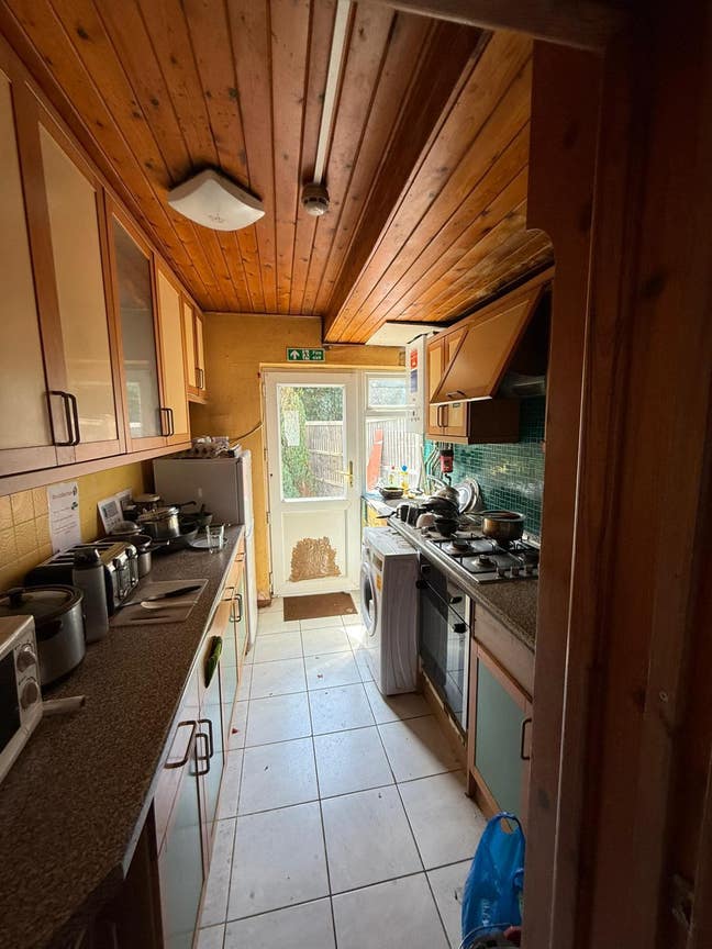 ROOM 5 - Short, flexible or long stay? Main Photo