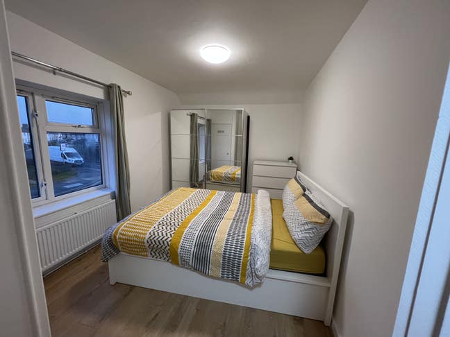 2 Double bedrooms Main Photo