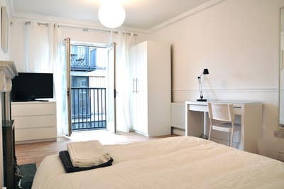 * London Bridge - Lovely 3 Bedrooms Flat * Main Photo