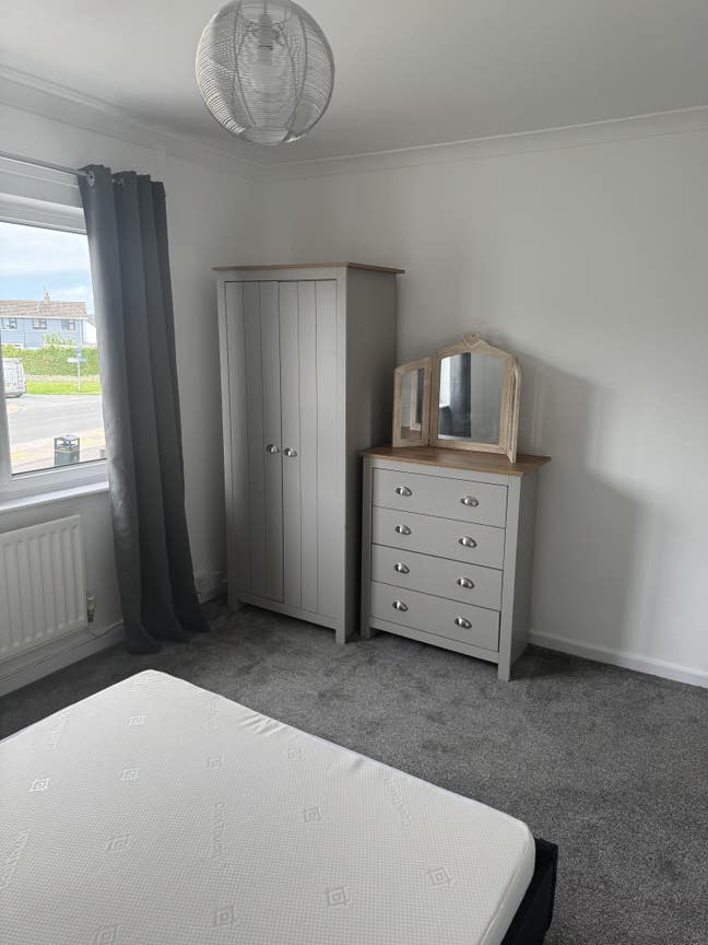 Large Double room all bills included Main Photo