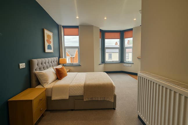 Brand New En Suite & Studio Rooms! Main Photo