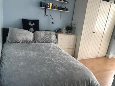 A double room near Middlesex University Main Photo