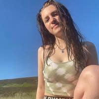 Friendly female postgrad - Double Room  Main Photo