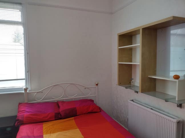 Double Room in Leyton  Main Photo