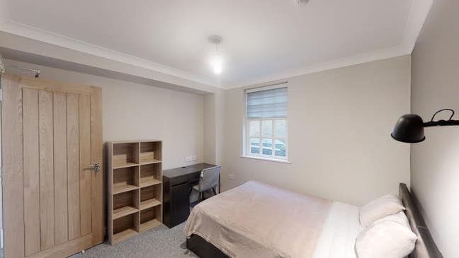  High End Luxury Rooms  Main Photo