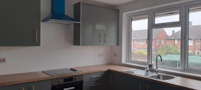  3-Bedroom Flat in Mitcham – £2,400  Main Photo