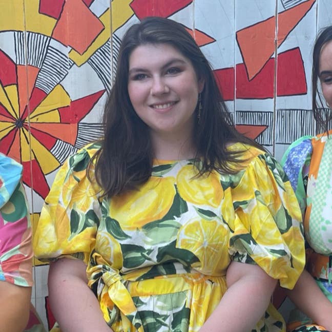 28 Year Old Fashion Designer seeks Room Main Photo