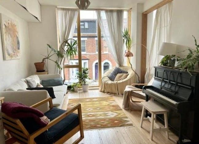 Lovely double bedroom in Montpelier houseshare Main Photo