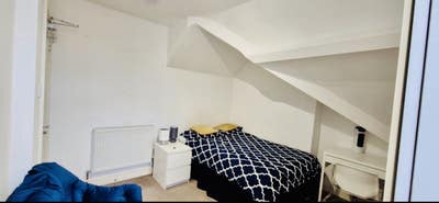 🏡 Bills+Cleaner|Armchair |Desk | 2mins 2Train   Main Photo