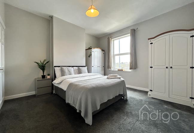 📍King Street, Fenton | 3 Bed HMO!  Final Room⚡ Main Photo